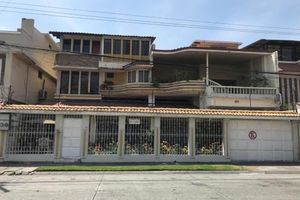 Alojamiento - Villa Garza Inn