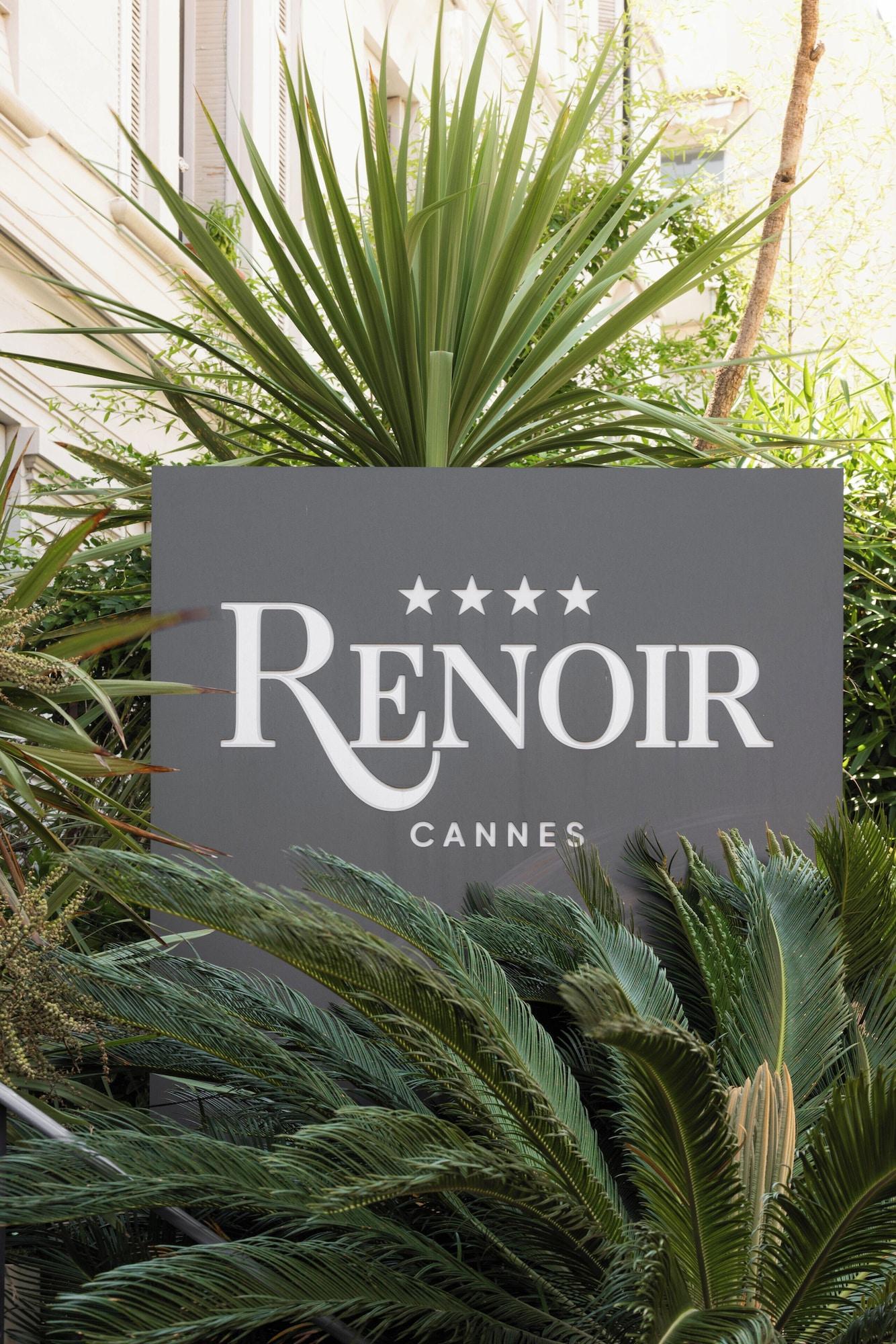 Vista Exterior Hotel Renoir