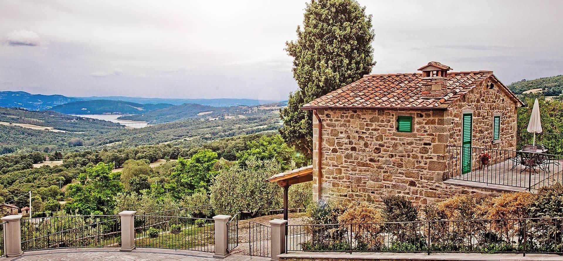 Vista Exterior Agriturismo Terra di Michelangelo