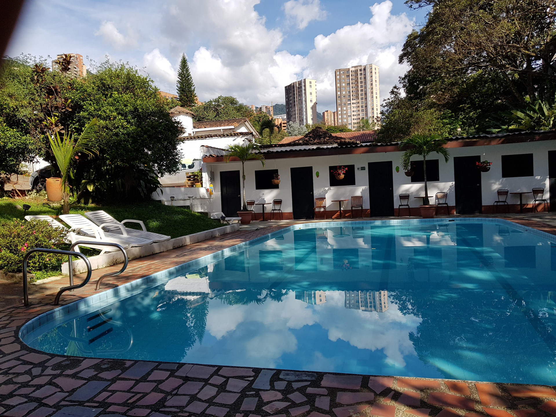 Vista Piscina Premium Real