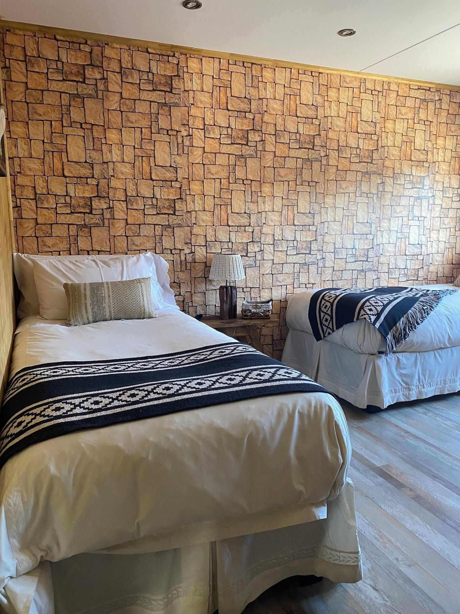 Habitación Hostal Lago Cóndor