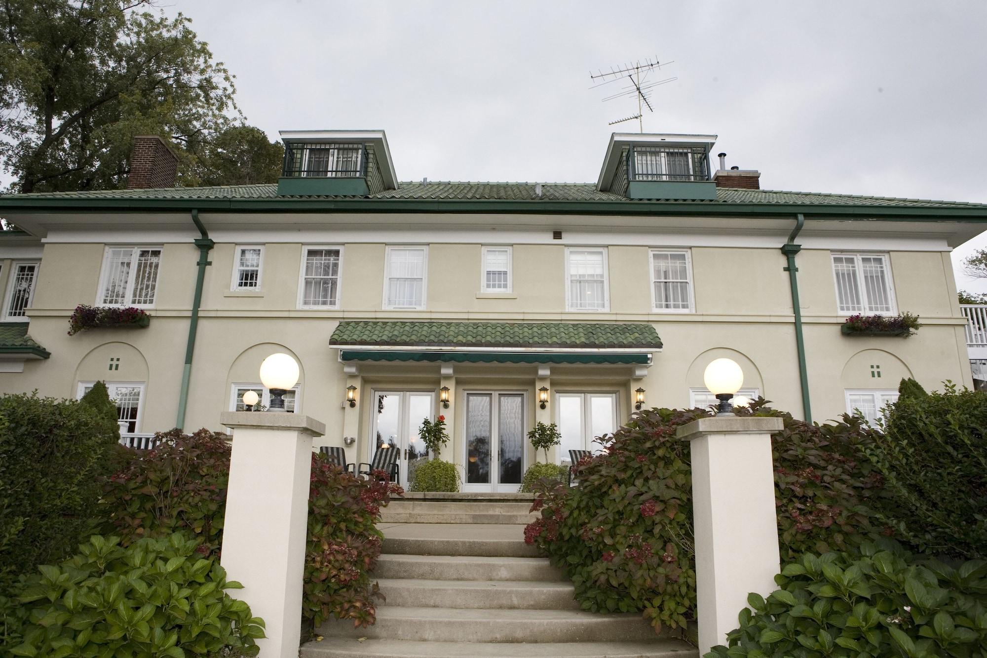 Vista Exterior The Belvedere Inn & Restaurant
