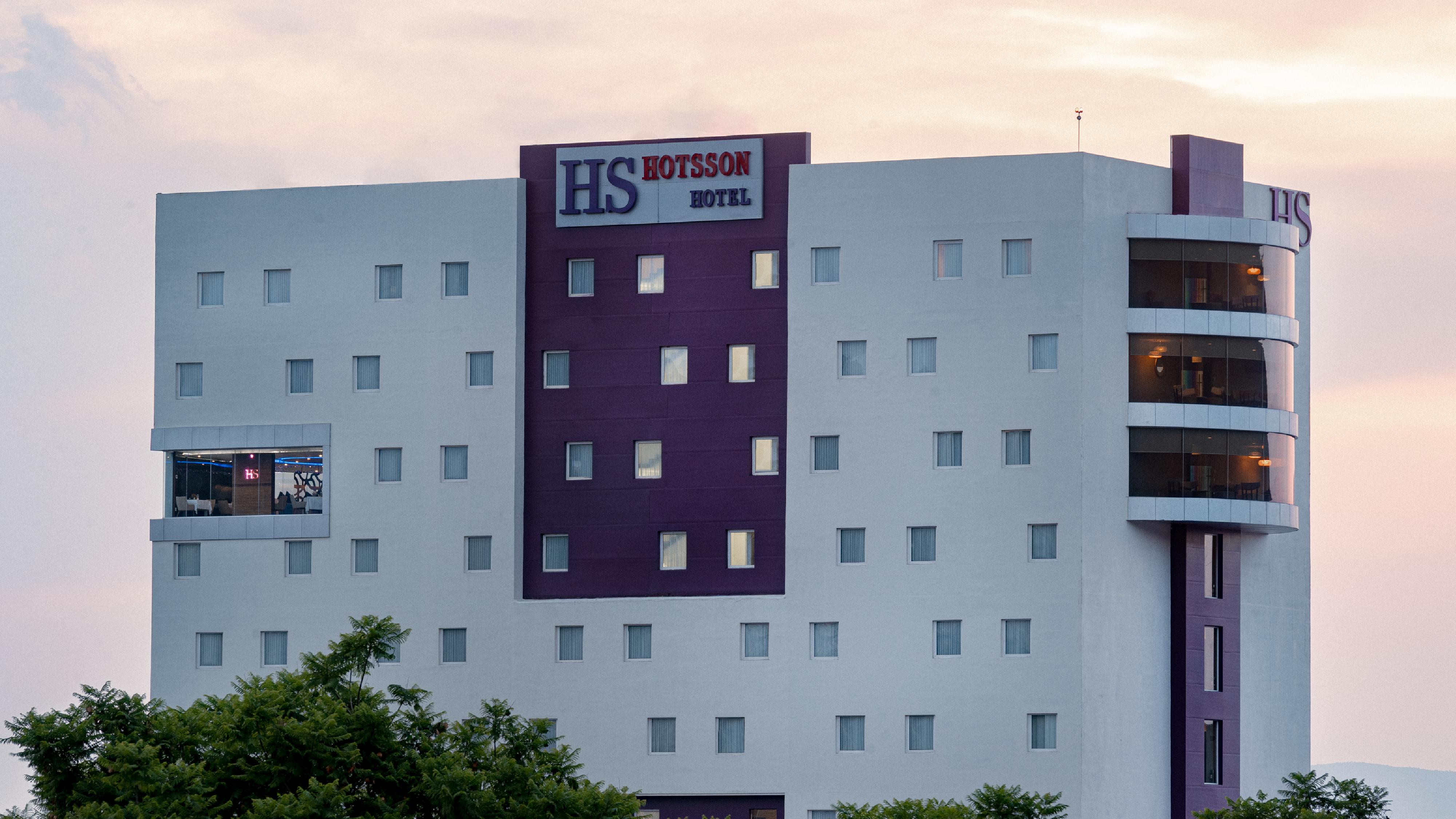 Vista Exterior HS HOTSSON Hotel Querétaro