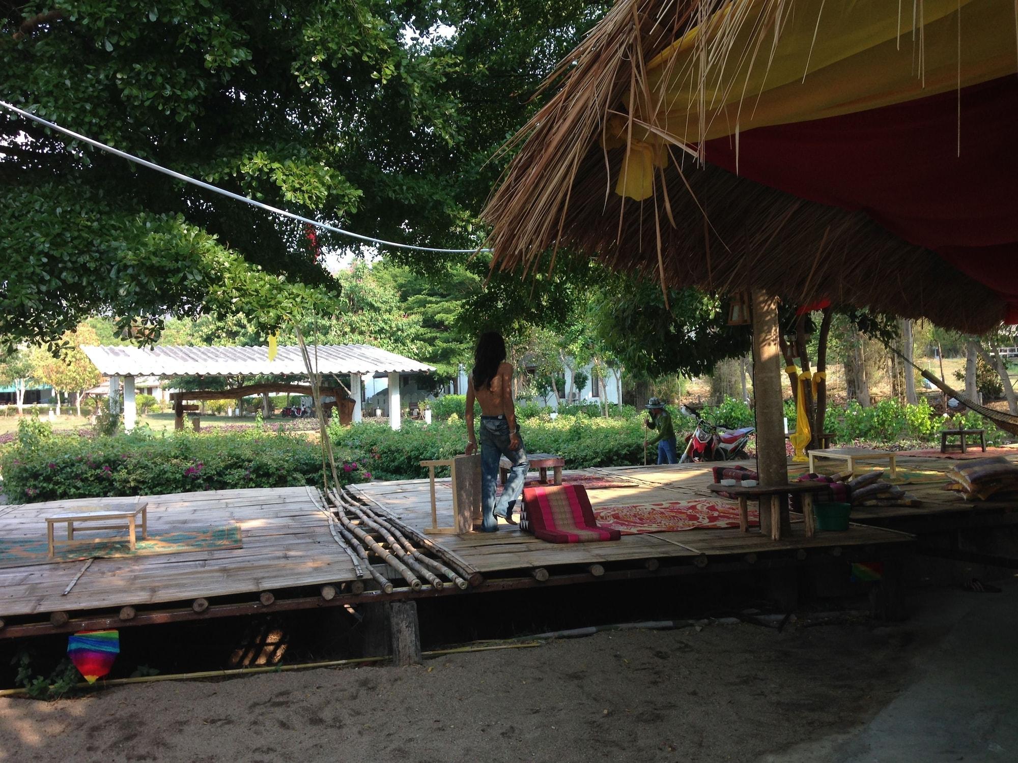 Bar/Salón Pai Tara Resort