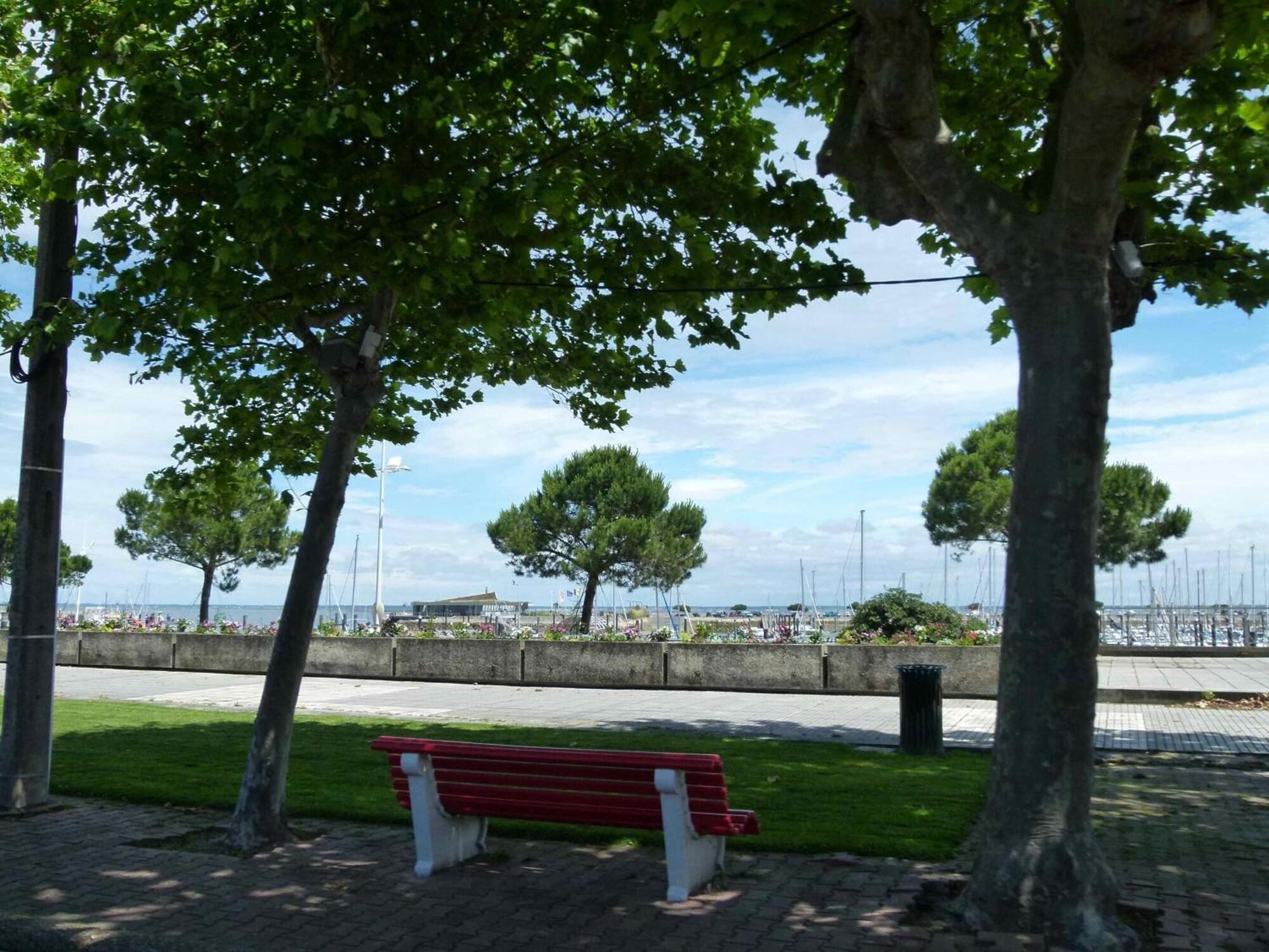 Comodidades del Alojamiento Weekend Hotel Les Pieds dans l'Eau