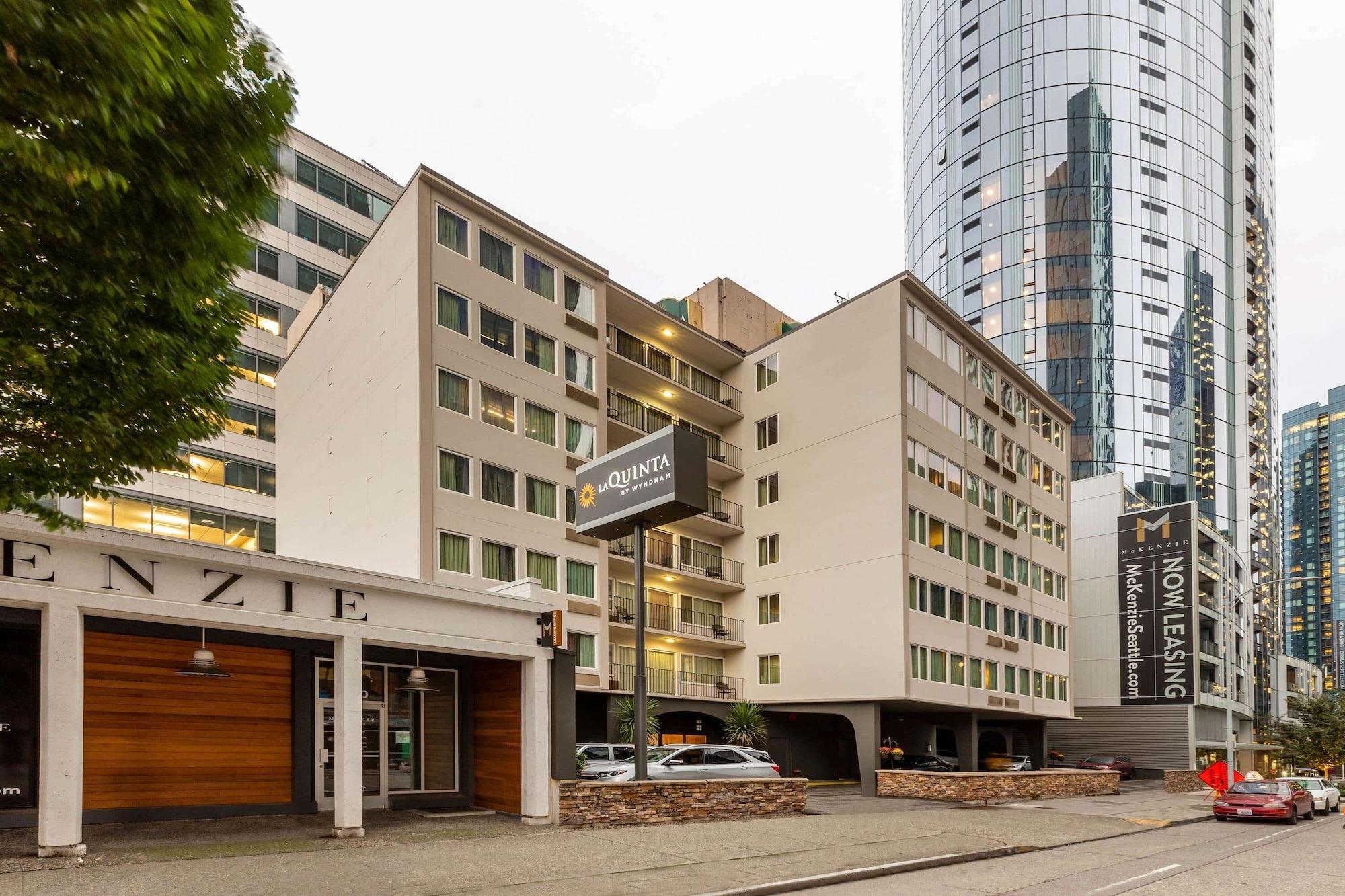 Vista Exterior La Quinta Inn & Suites by Wyndham Seattle Downtown