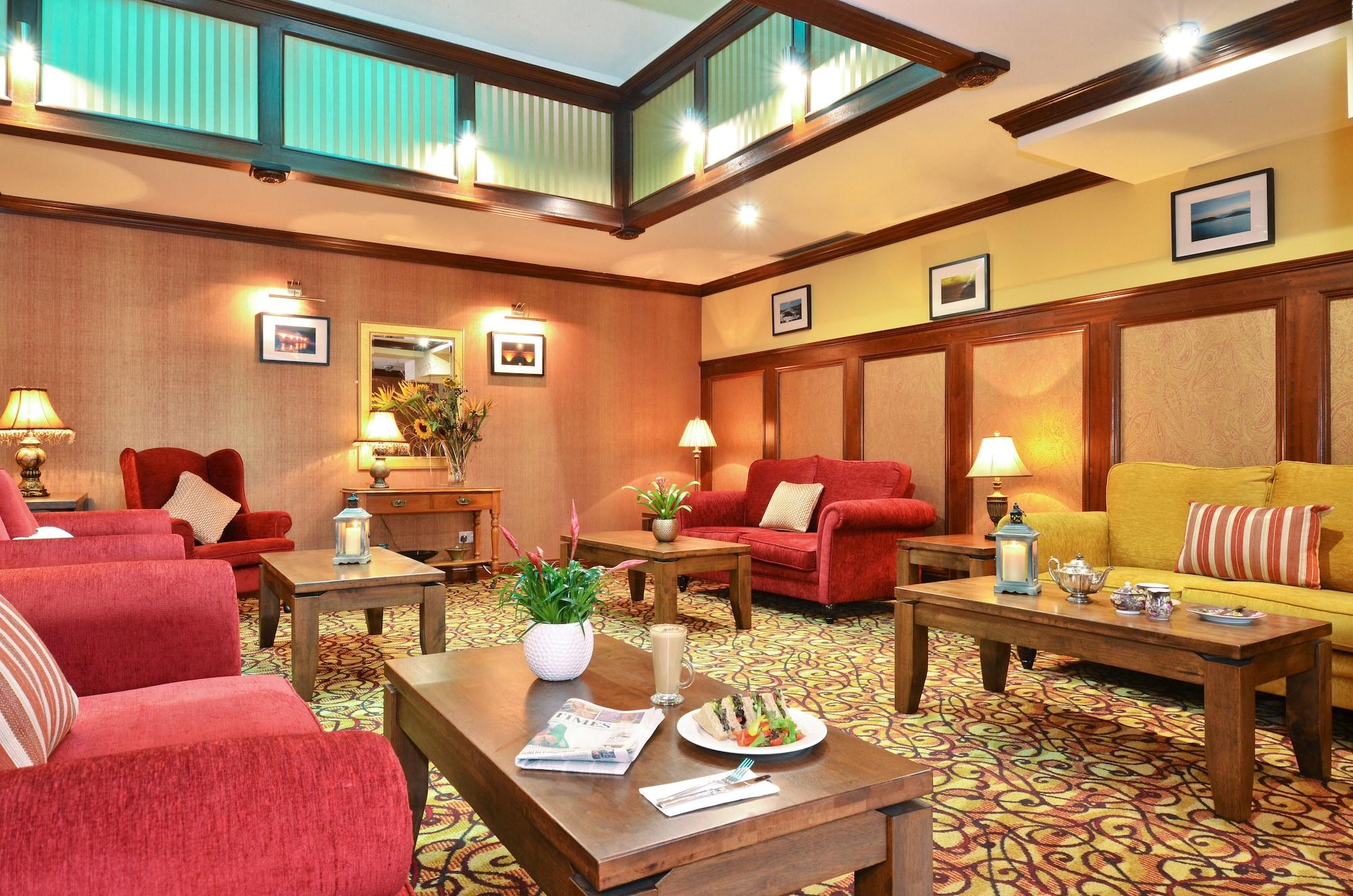 Vista Lobby Hotel Newport