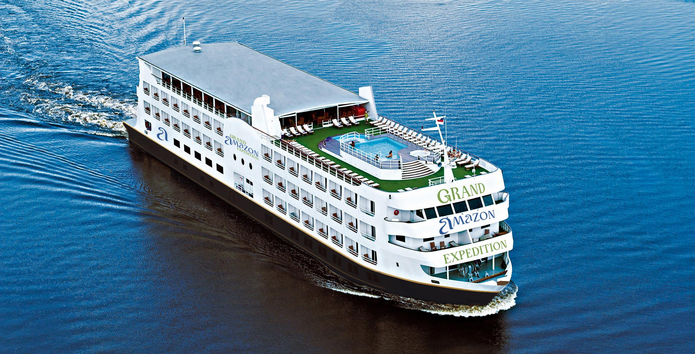 Vista Exterior Grand Amazon Expedition