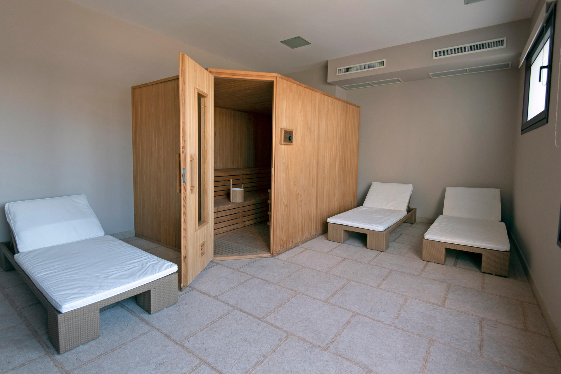 Instalaciones Recreativas Grand Brizo