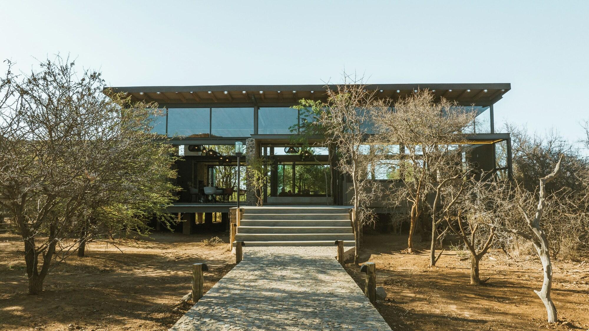 Vista Exterior Umoya Safari Lodge