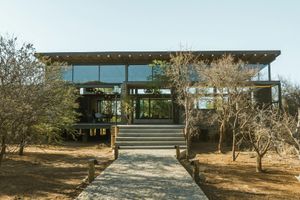 Alojamiento - Umoya Safari Lodge