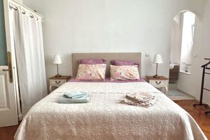 Renta temporal - Spacious charming 2 bedrooms, garden view, golden quarter, 5 min walk to beach