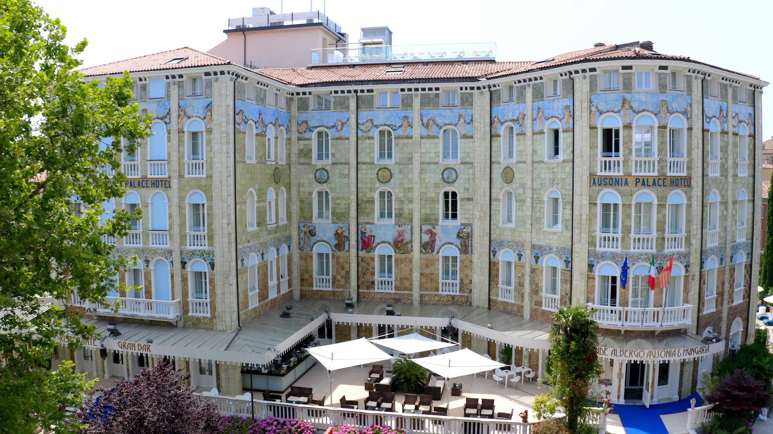 Vista Exterior Ausonia Hungaria