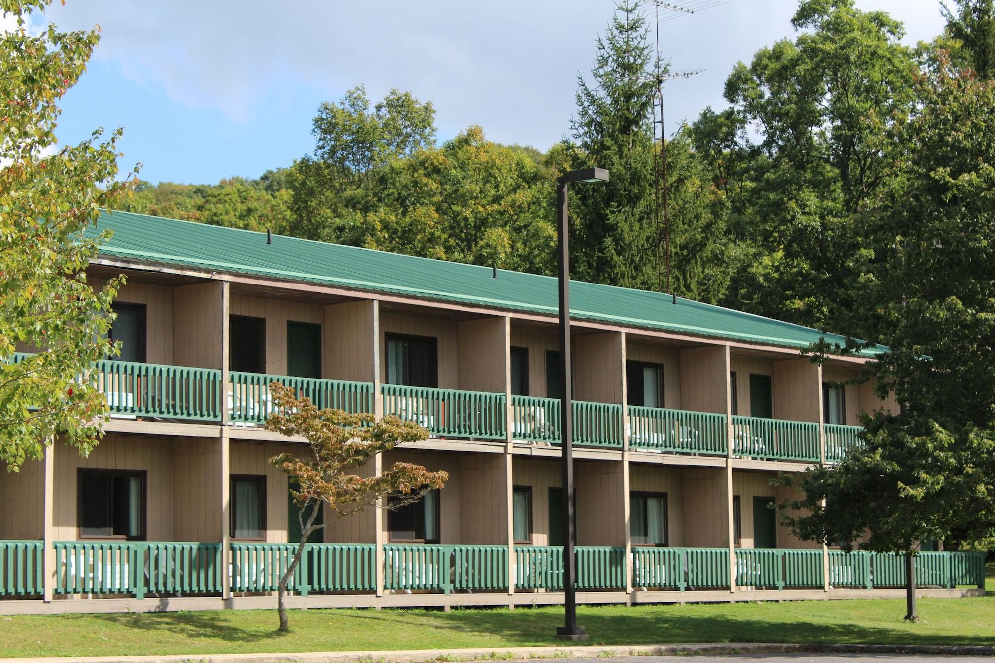 Vista Exterior Alpine Lake Resort