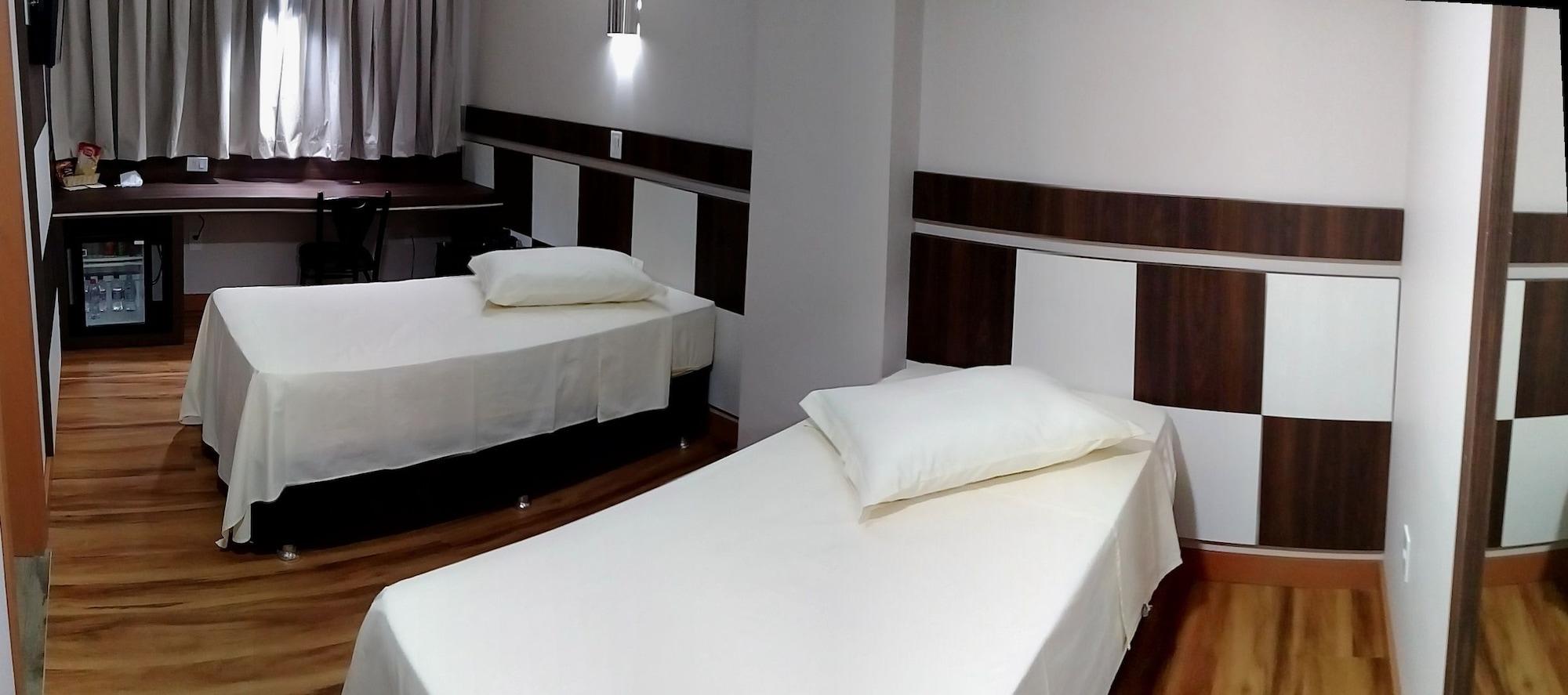 Varios Maestro Executive Hotel