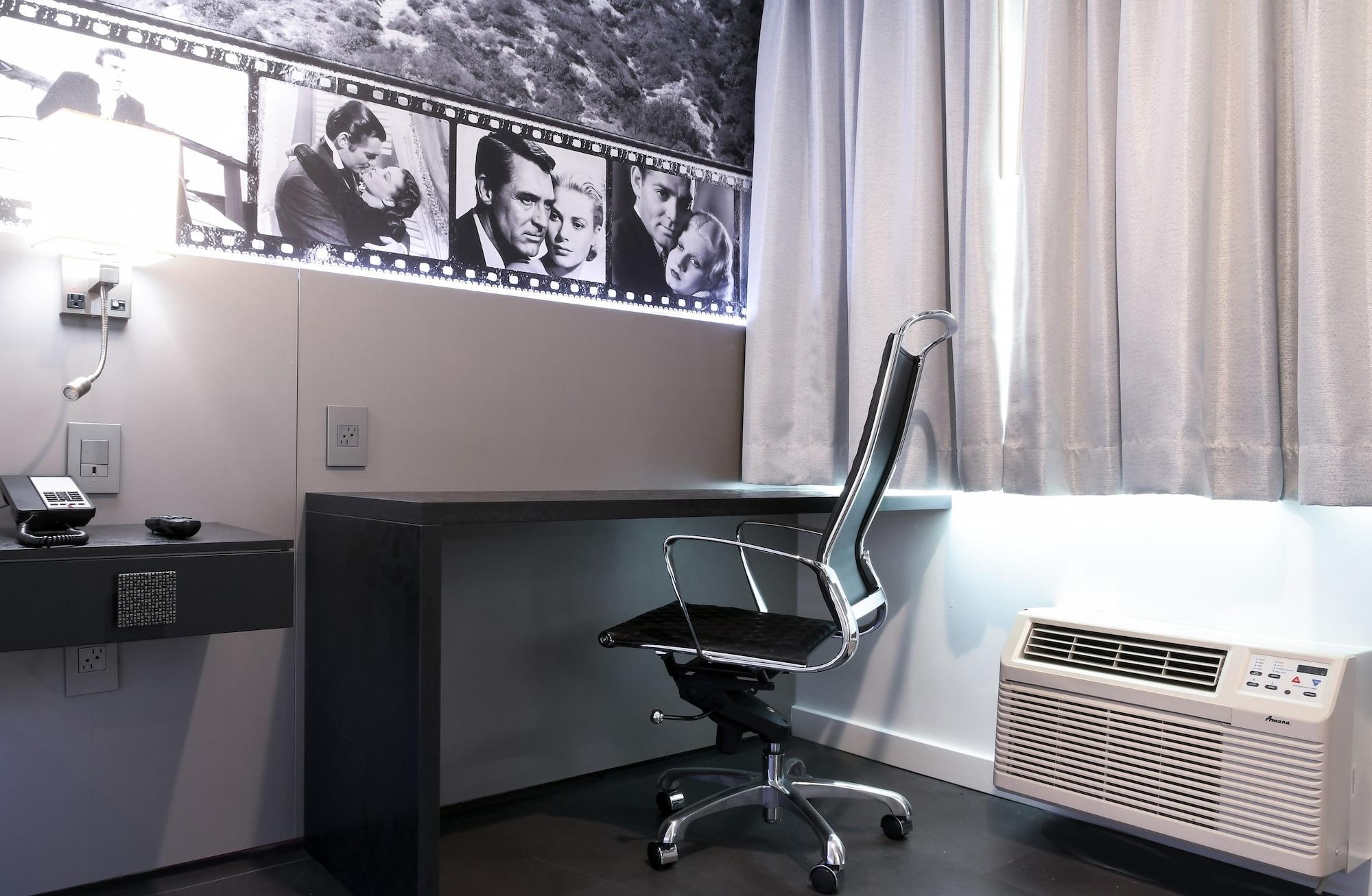 Set de Habitación Glen Capri Inn & Suites - Burbank Universal