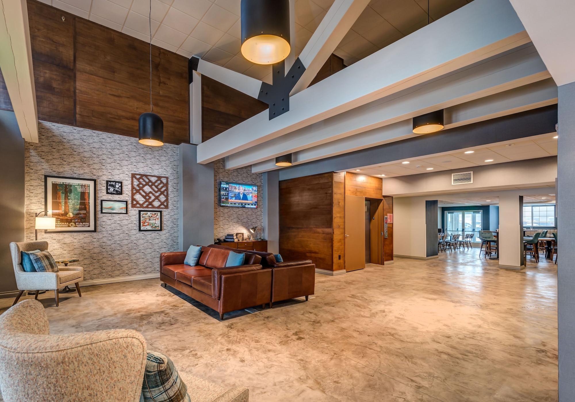 Vista Lobby Four Points by Sheraton Anchorage Downtown