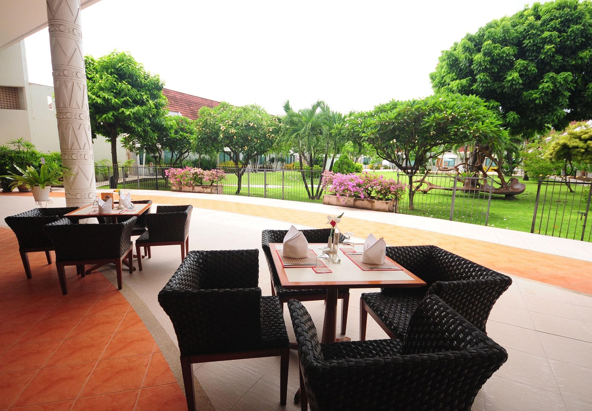 Vista Lobby Hotel Tropicana Pattaya