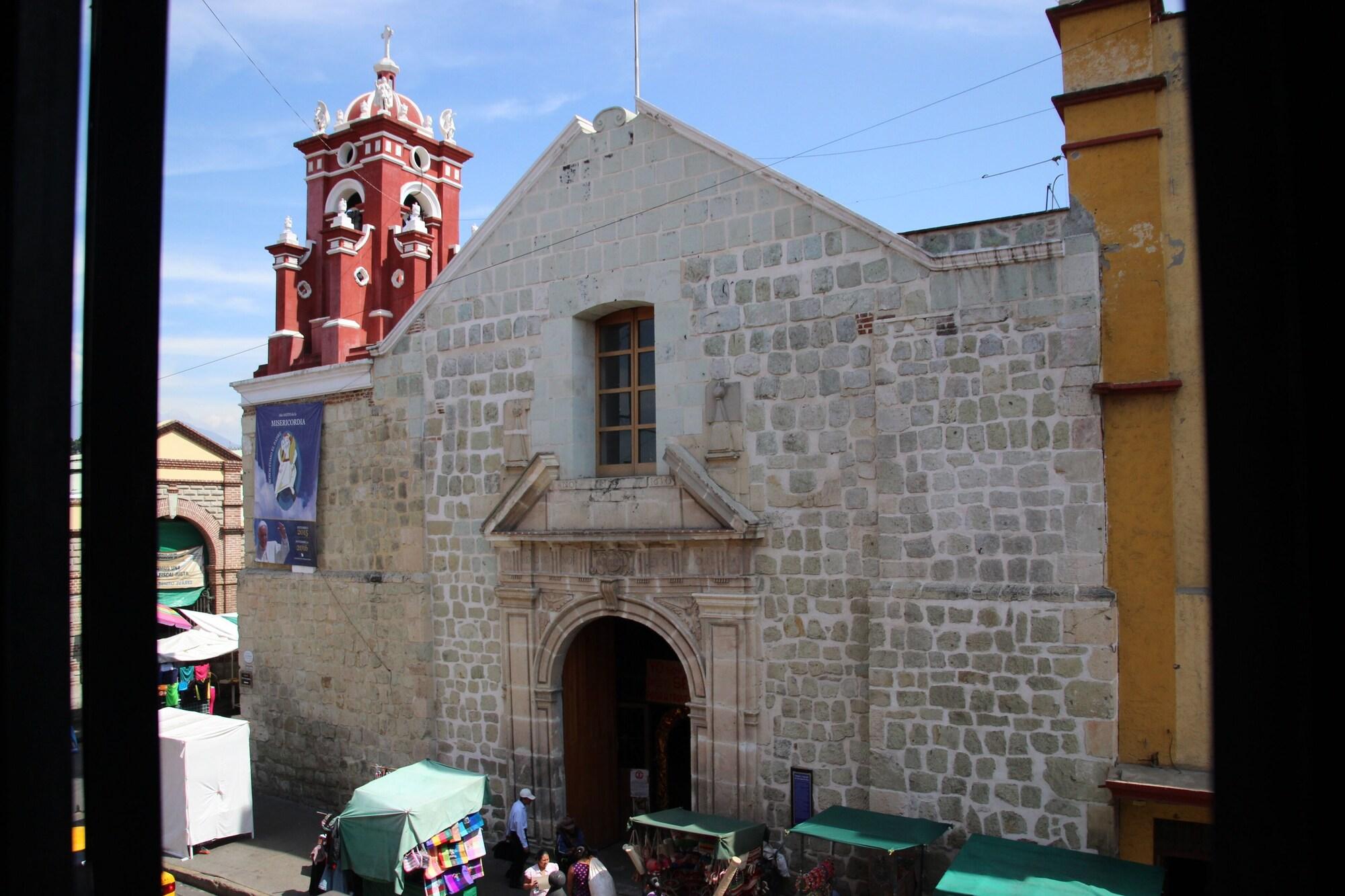 Vista Exterior Hotel Rivera