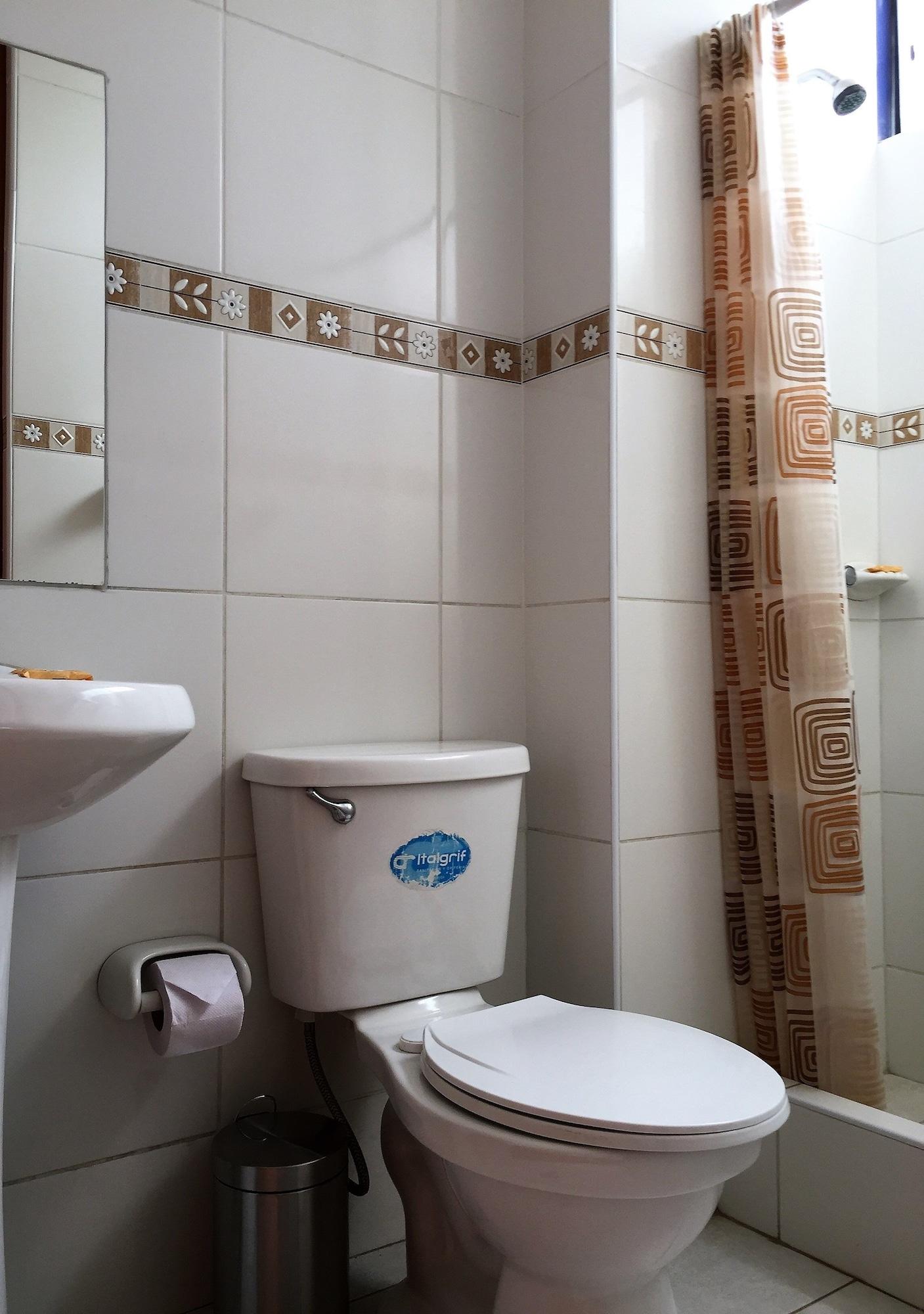 Equipamiento de Habitación Hostal Rodinn