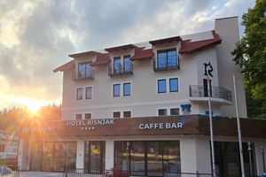 Alojamiento - Hotel Risnjak