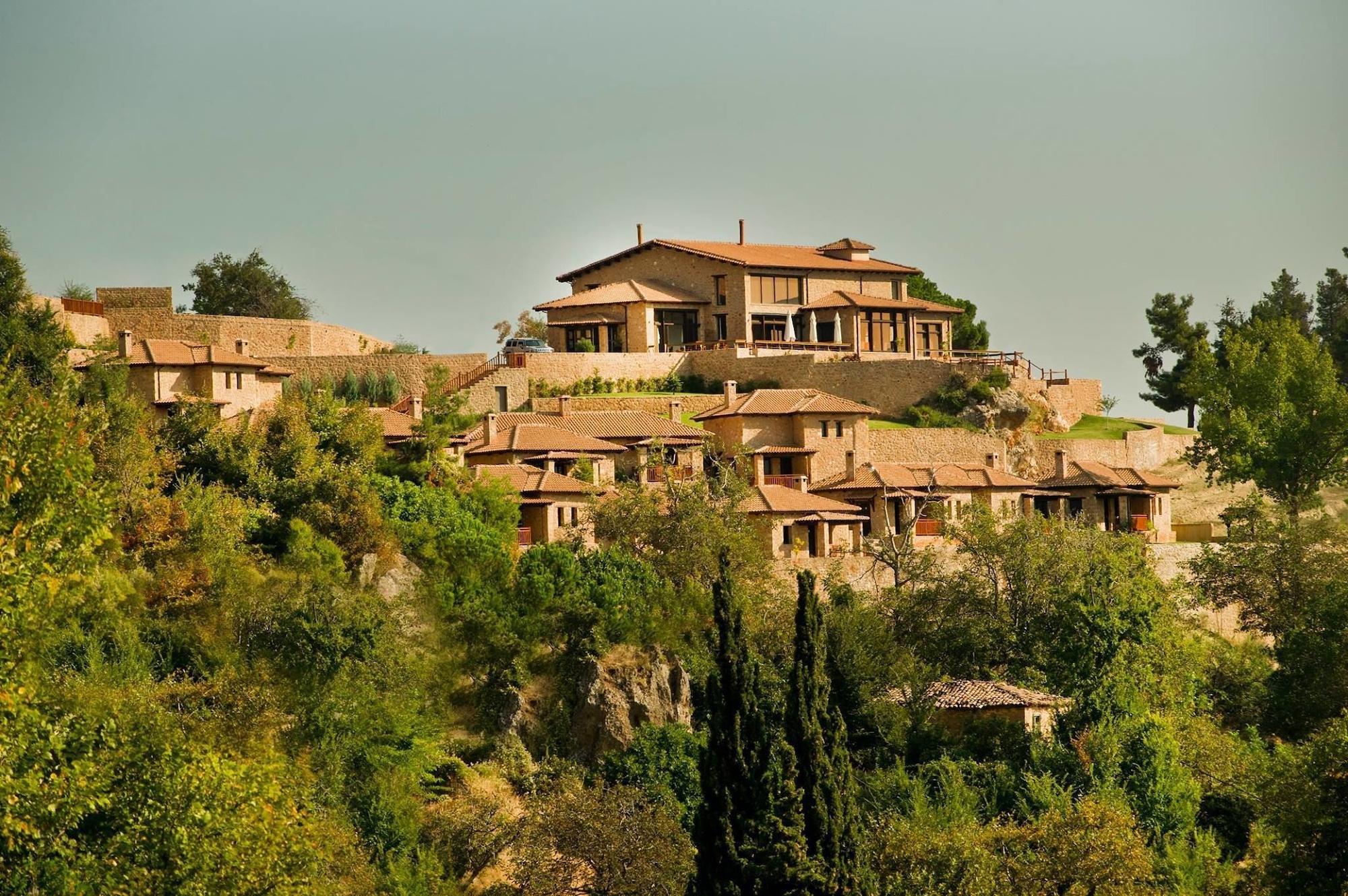 Vista Exterior Pliadon Gi Mountain Resort & Spa