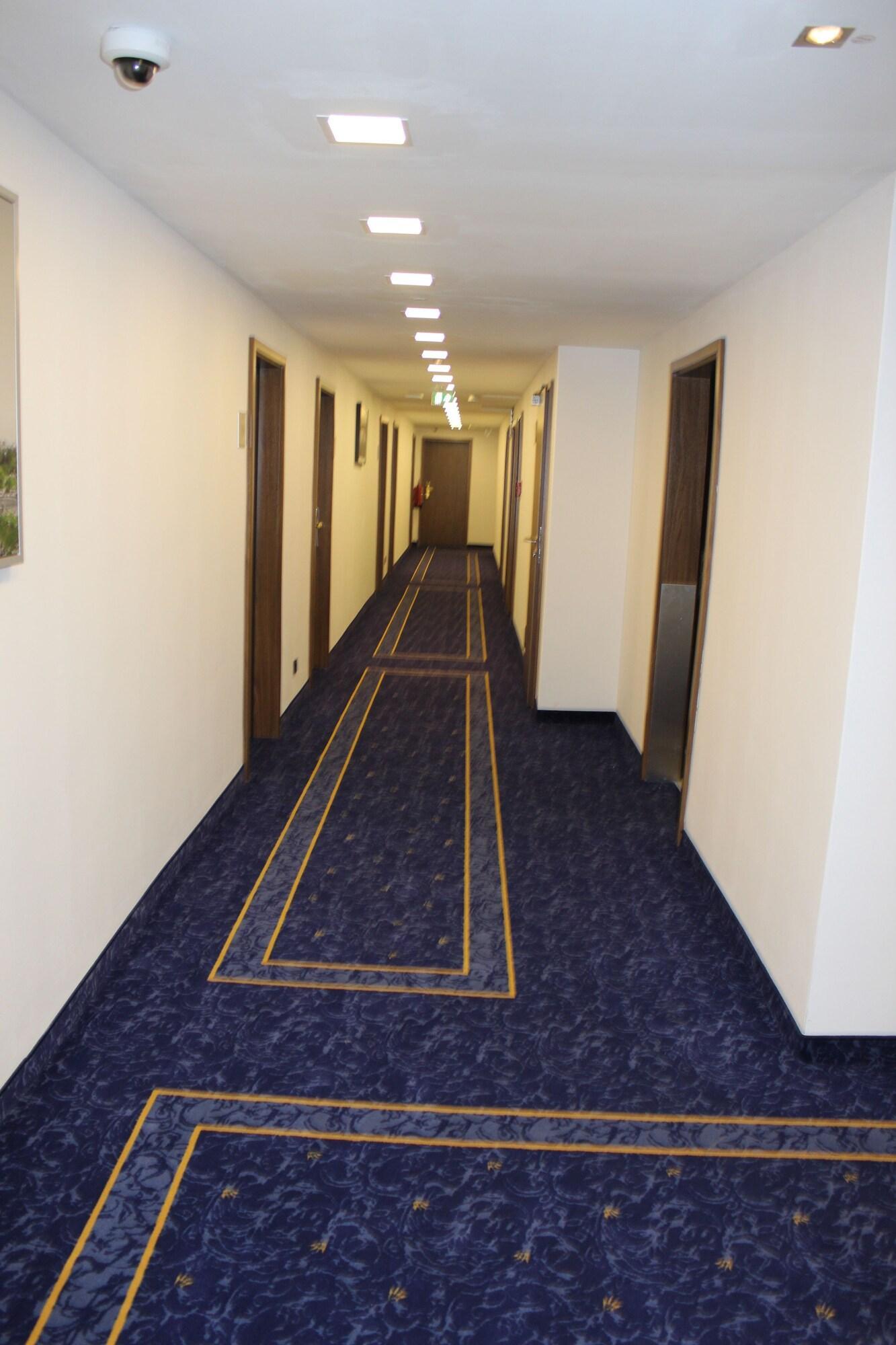 Vista Lobby Grand Hotel Empire Frankfurt