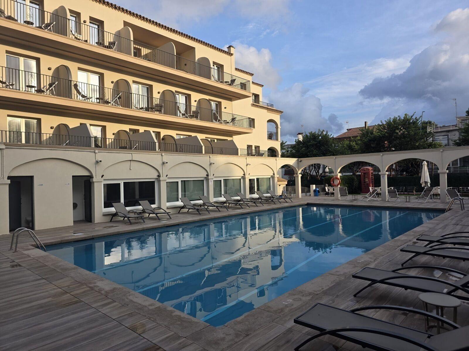 Vista Exterior Hotel Canal Olimpic