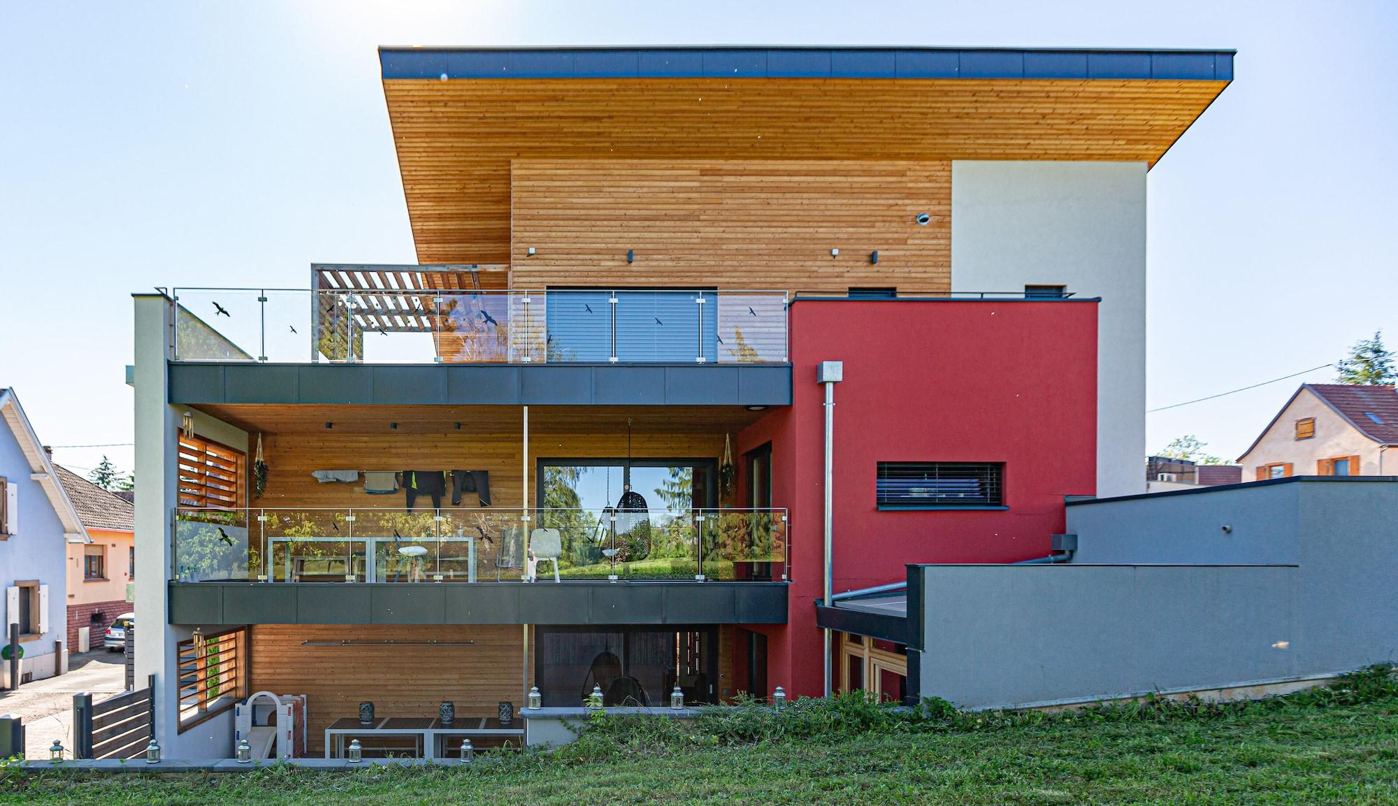 Vista Exterior La Maison Devant La Prairie