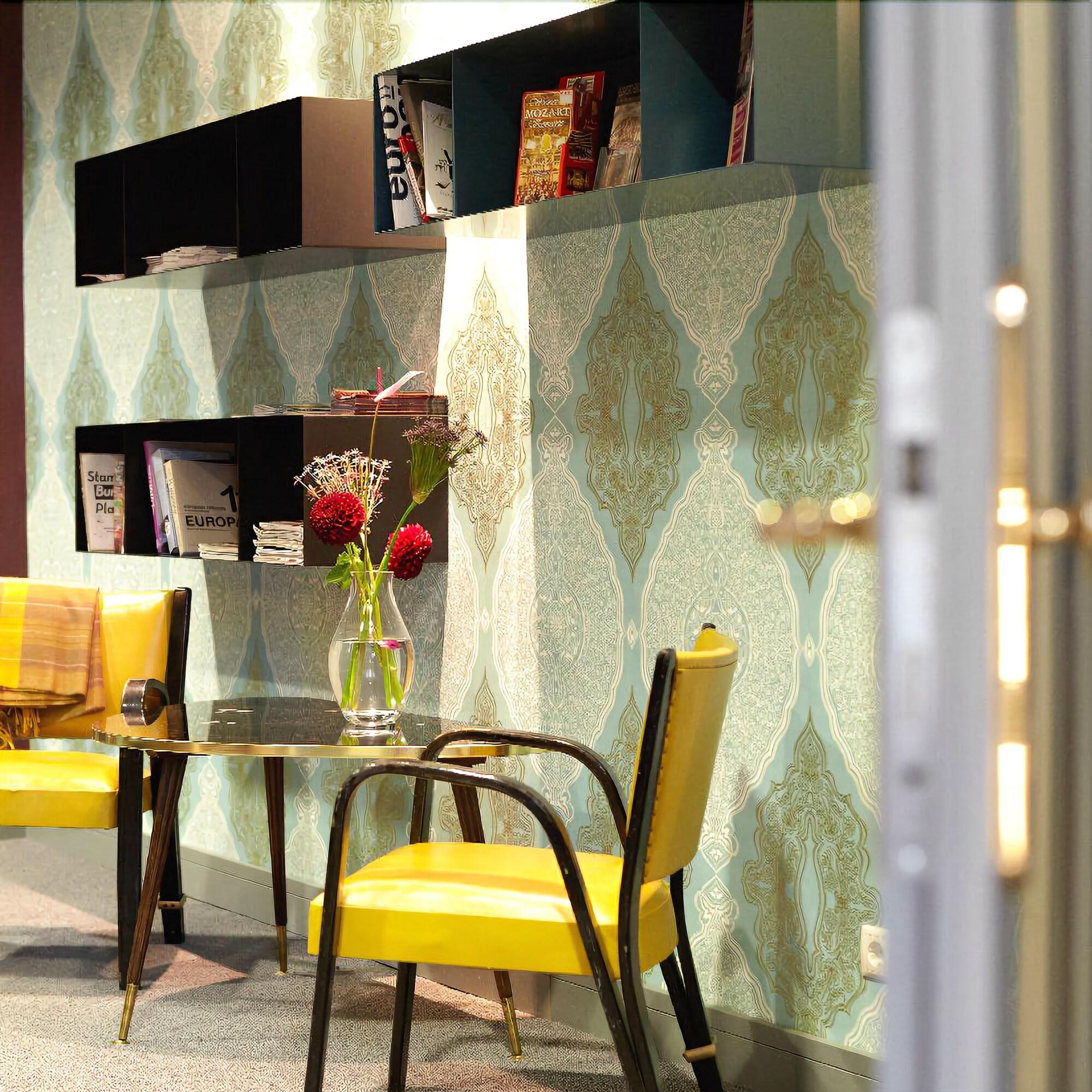 Vista Lobby Saint Shermin