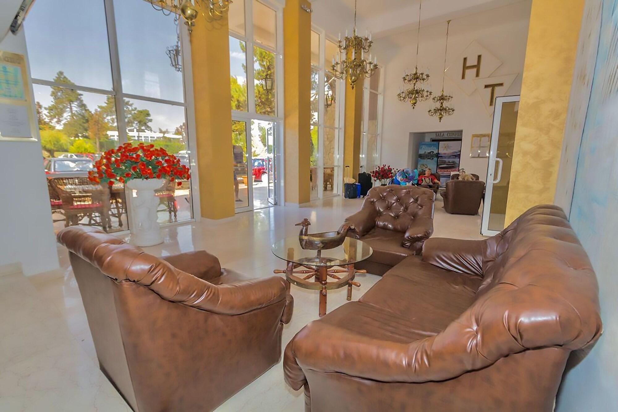 Vista Lobby Complex Tismana All Inclusive