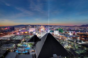 Alojamiento - Luxor Hotel and Casino
