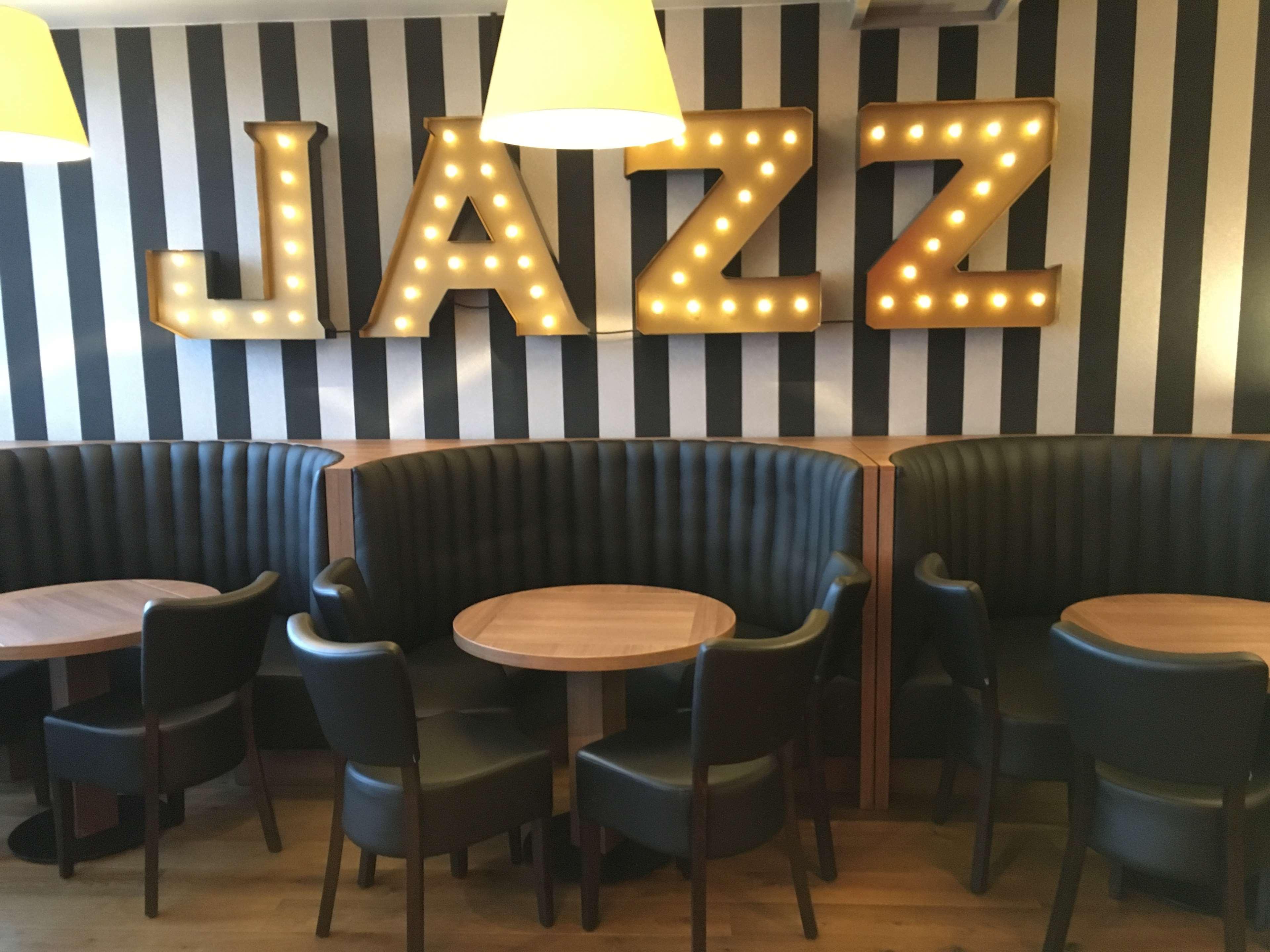 Bar/Salón Kyriad Creteil - Bonneuil Sur Marne