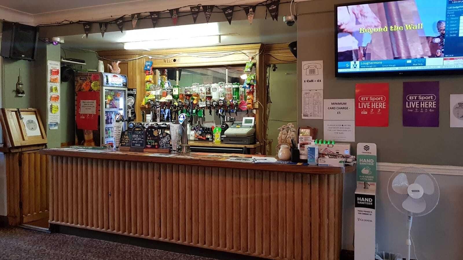 Bar/Salón Hour Glass Hotel