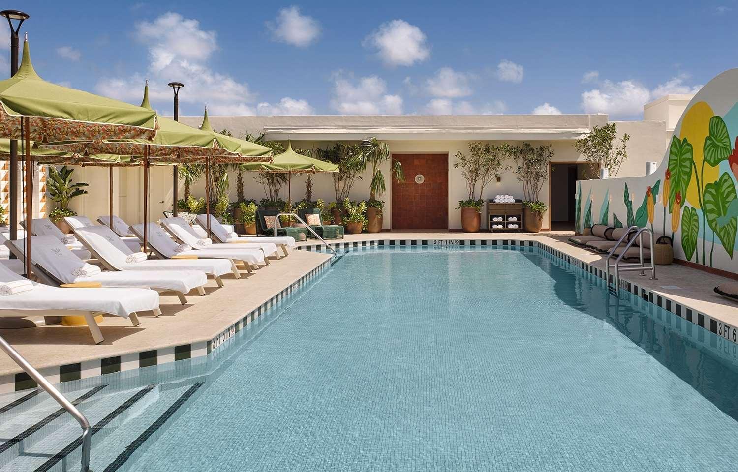 Vista Piscina Mayfair House Hotel & Garden