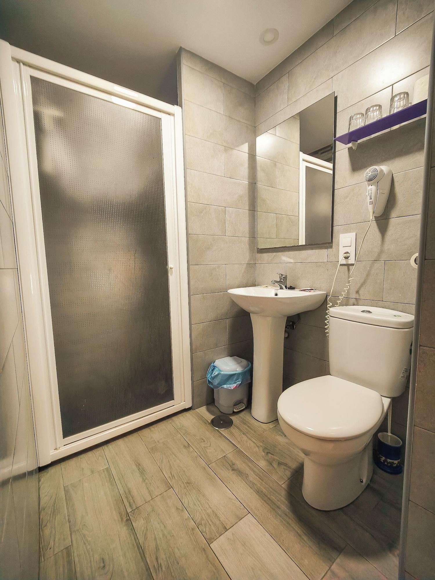 Equipamiento de Habitación Hostal París
