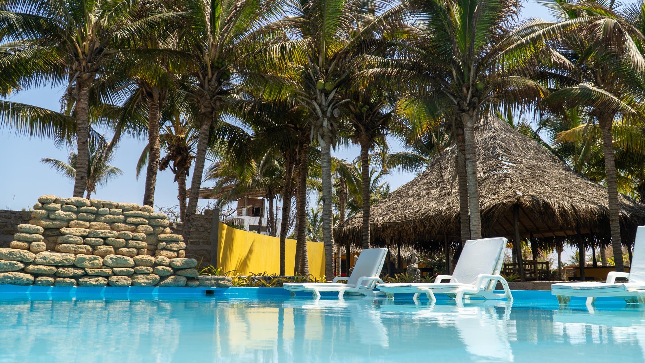 Vista Piscina Bali Lodge Máncora