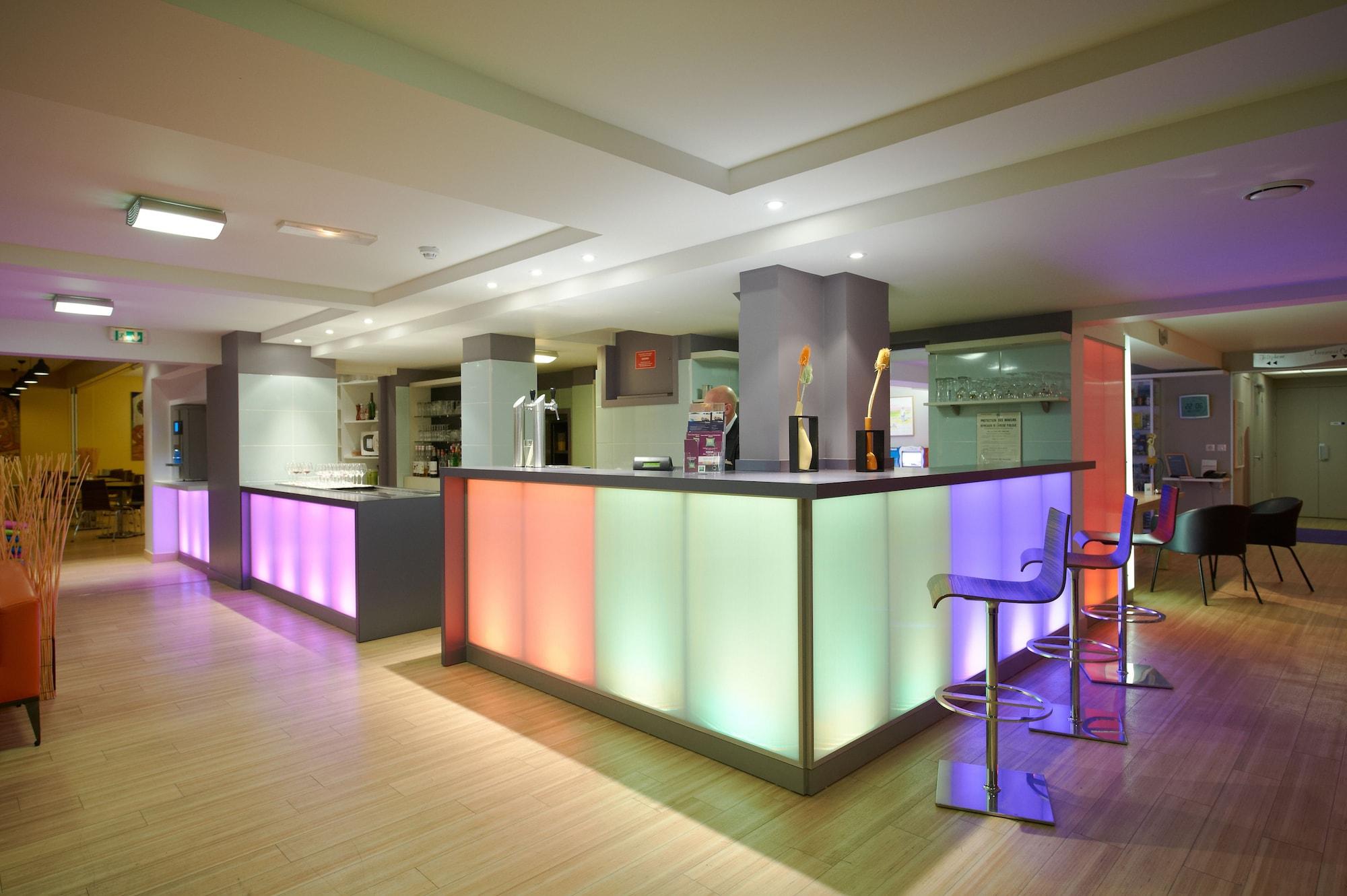 Vista Lobby ibis Styles Ouistreham