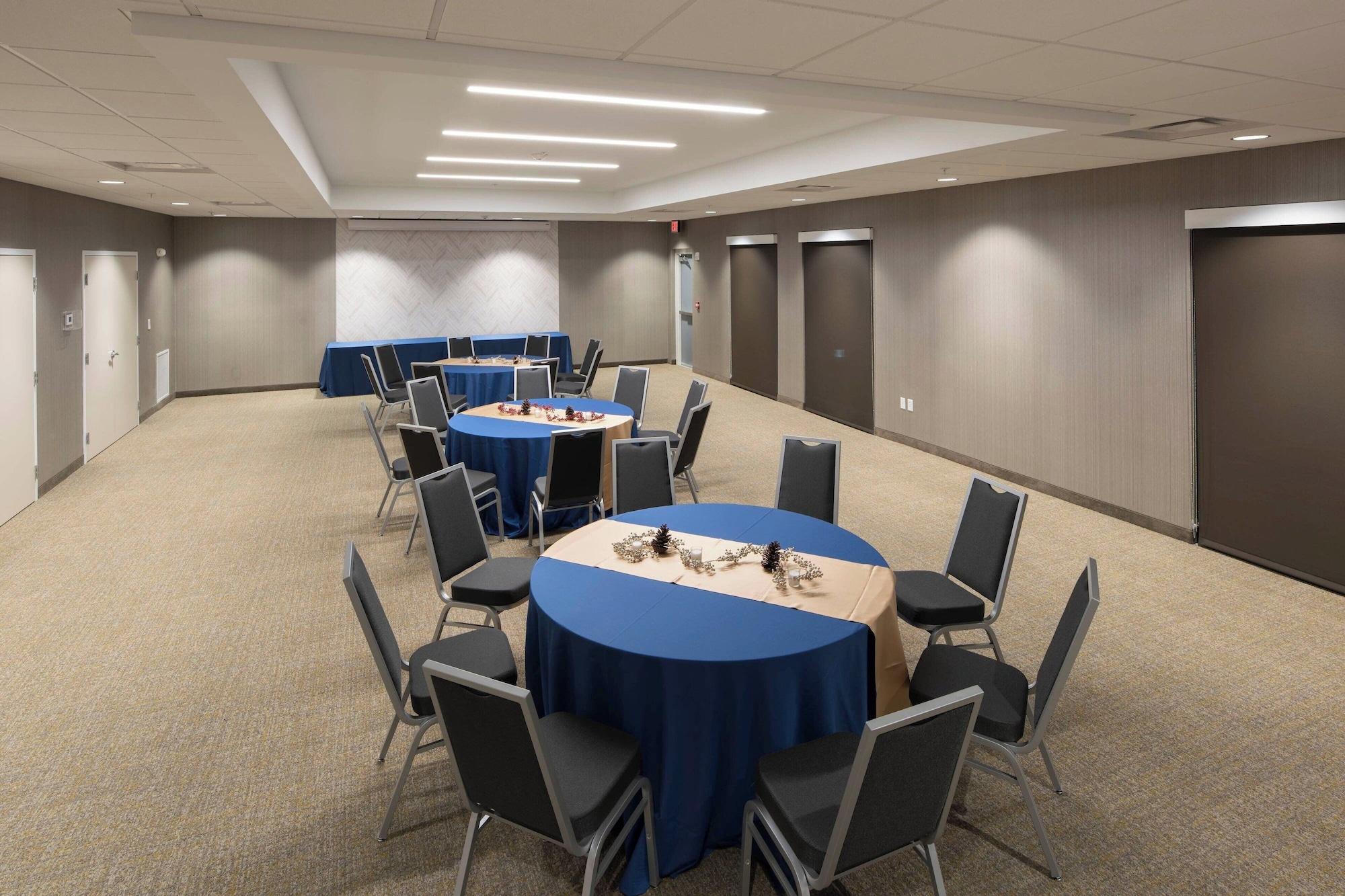 Sala de Reuniones SpringHill Suites by Marriott Tampa Suncoast Parkway
