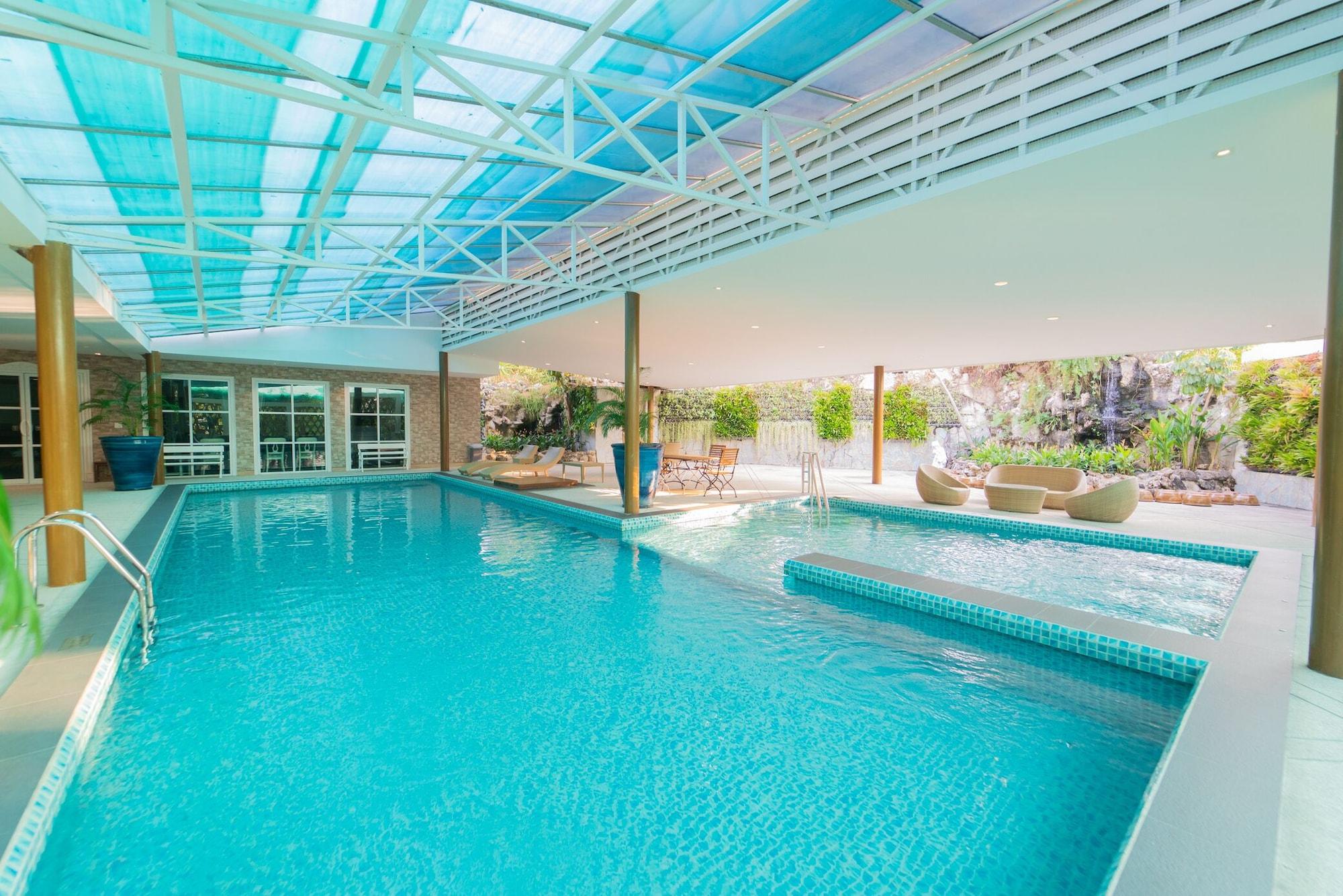 Vista Piscina Rimkhobfa Urban Resort