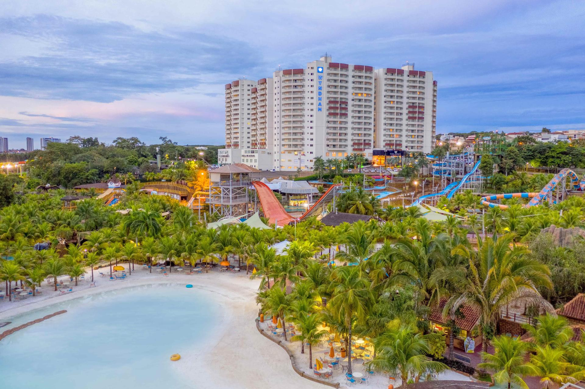Vista Exterior Wyndham Olímpia Royal Hotels