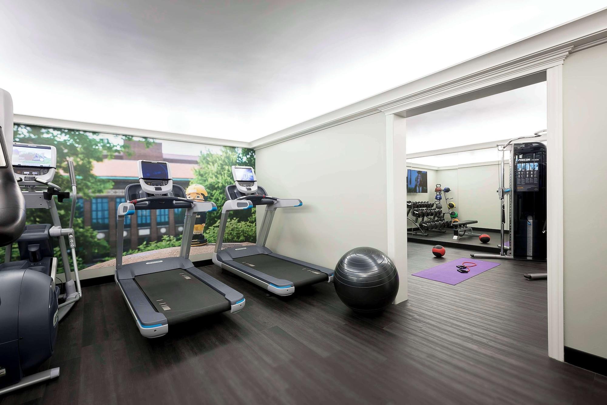Gimnasio Graduate by Hilton Ann Arbor