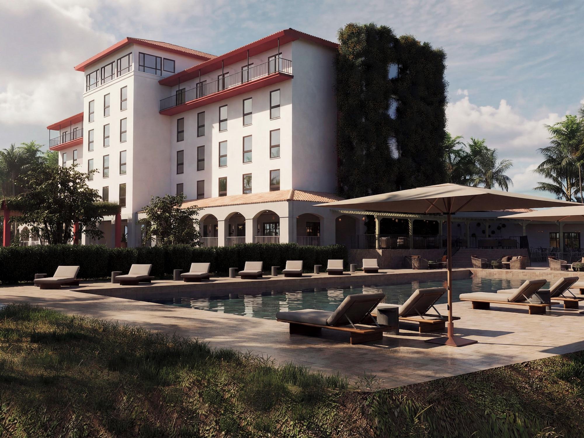Varios Panoramic Grand Hotel