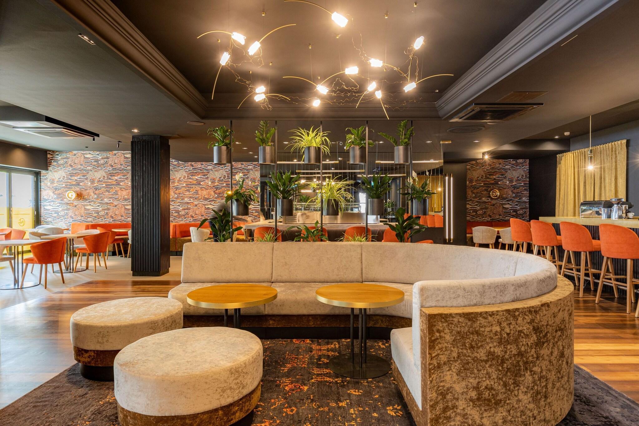 Vista Lobby La Mansion Vi Vadi Hotel