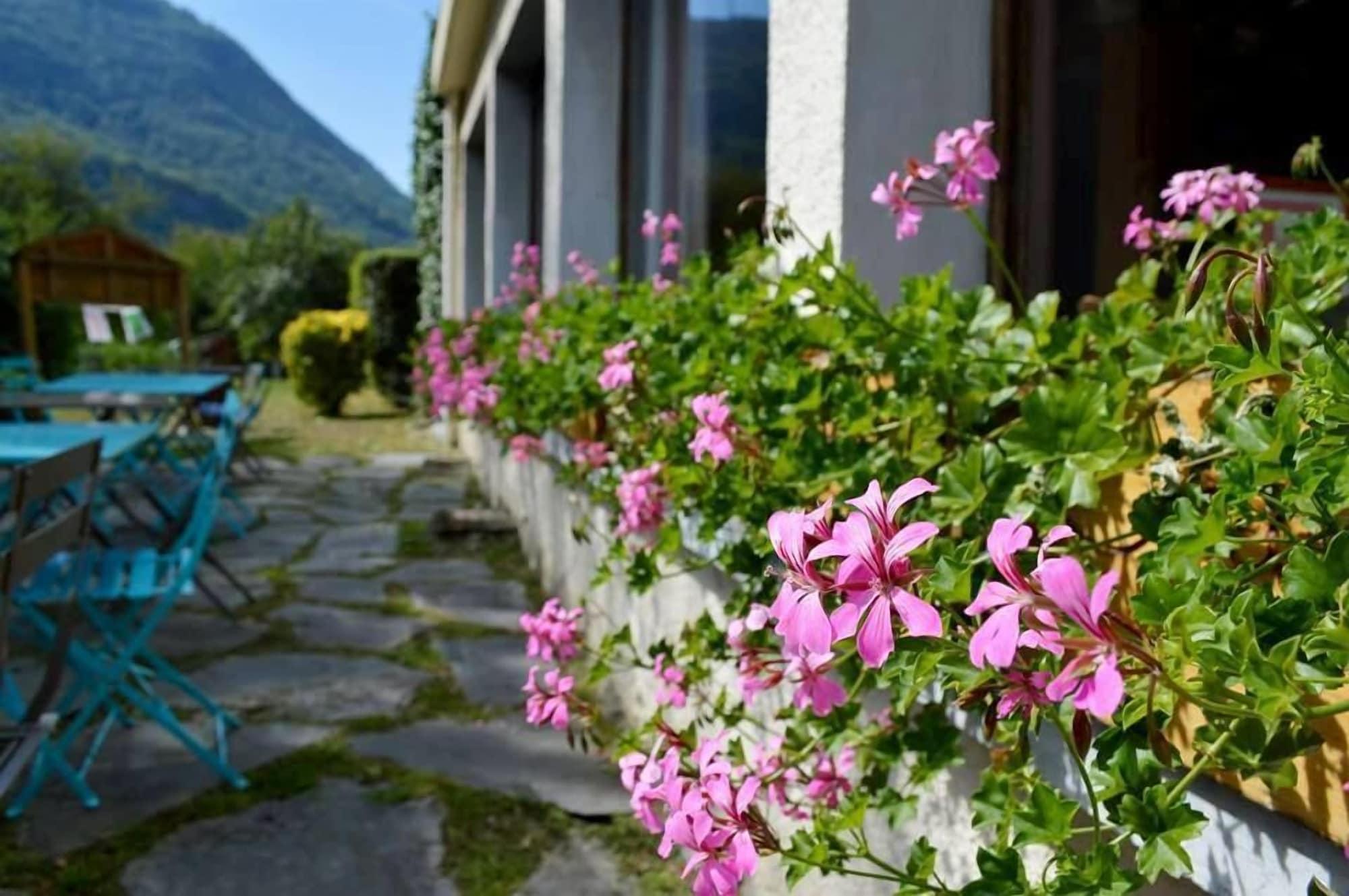 Vista Exterior Auberge de Costaroche