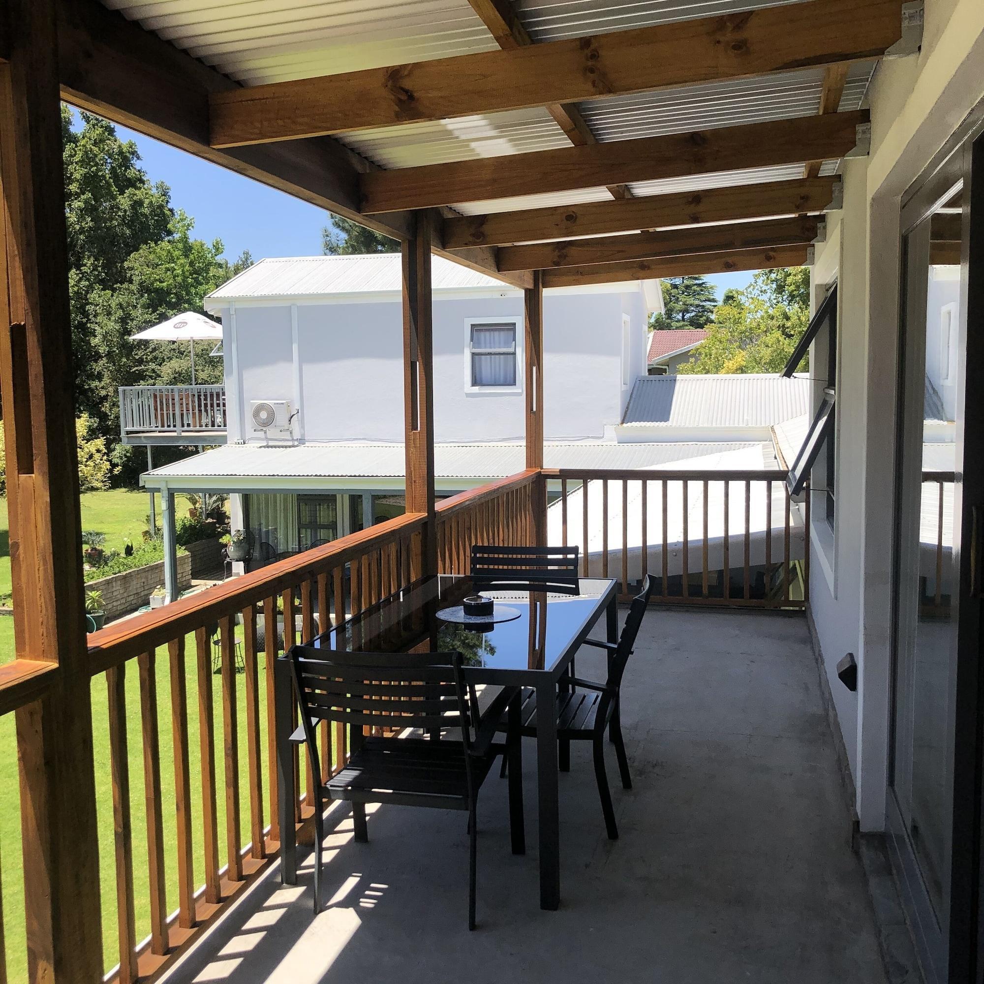 Vista Exterior Burrough place