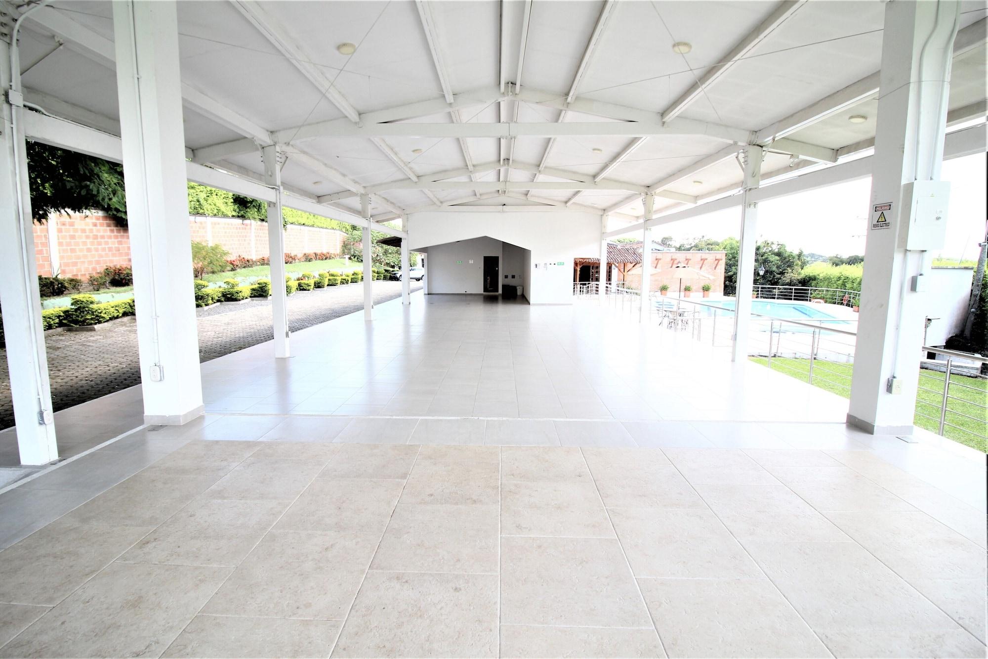 Sala de Reuniones Amazilia Hotel