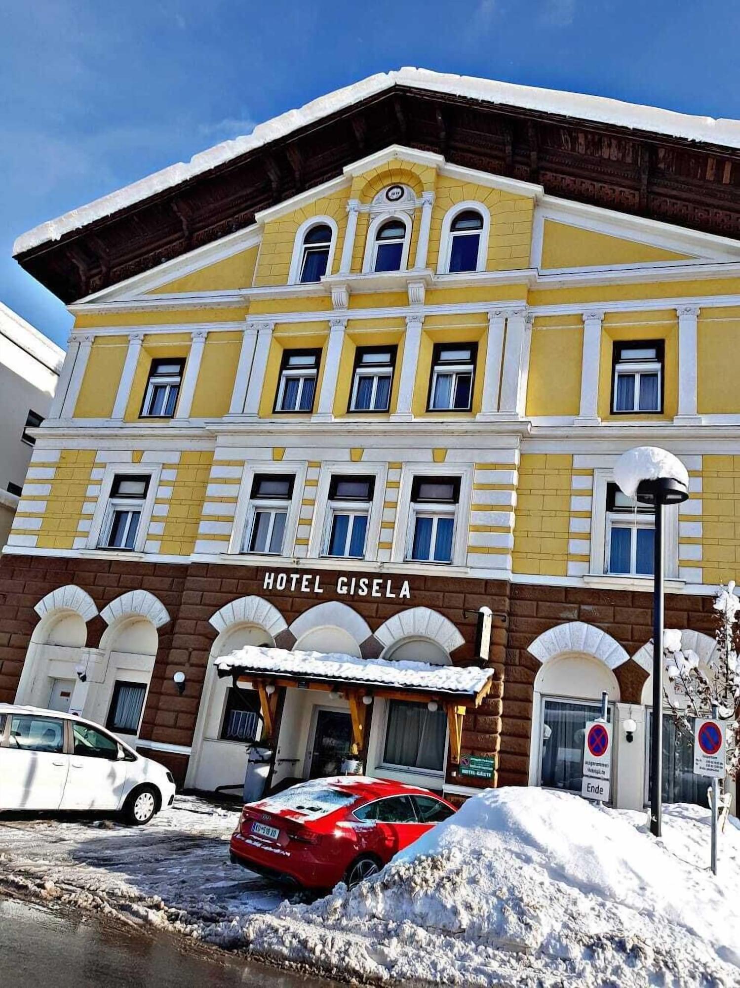 Vista Exterior Hotel Gisela