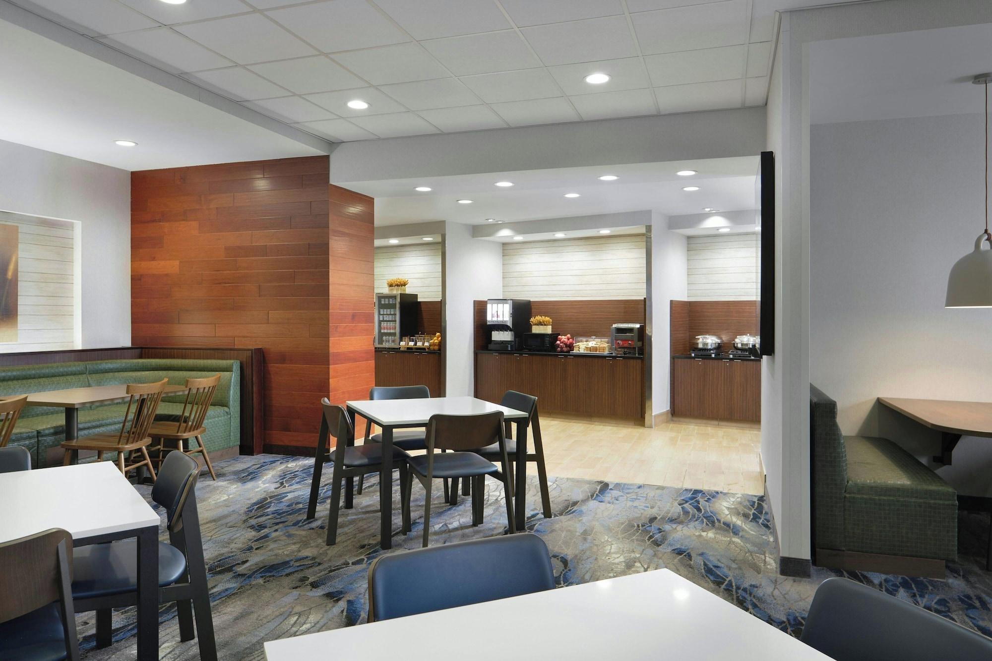 Restaurant Fairfield Inn & Suites by Marriott Niagara Falls