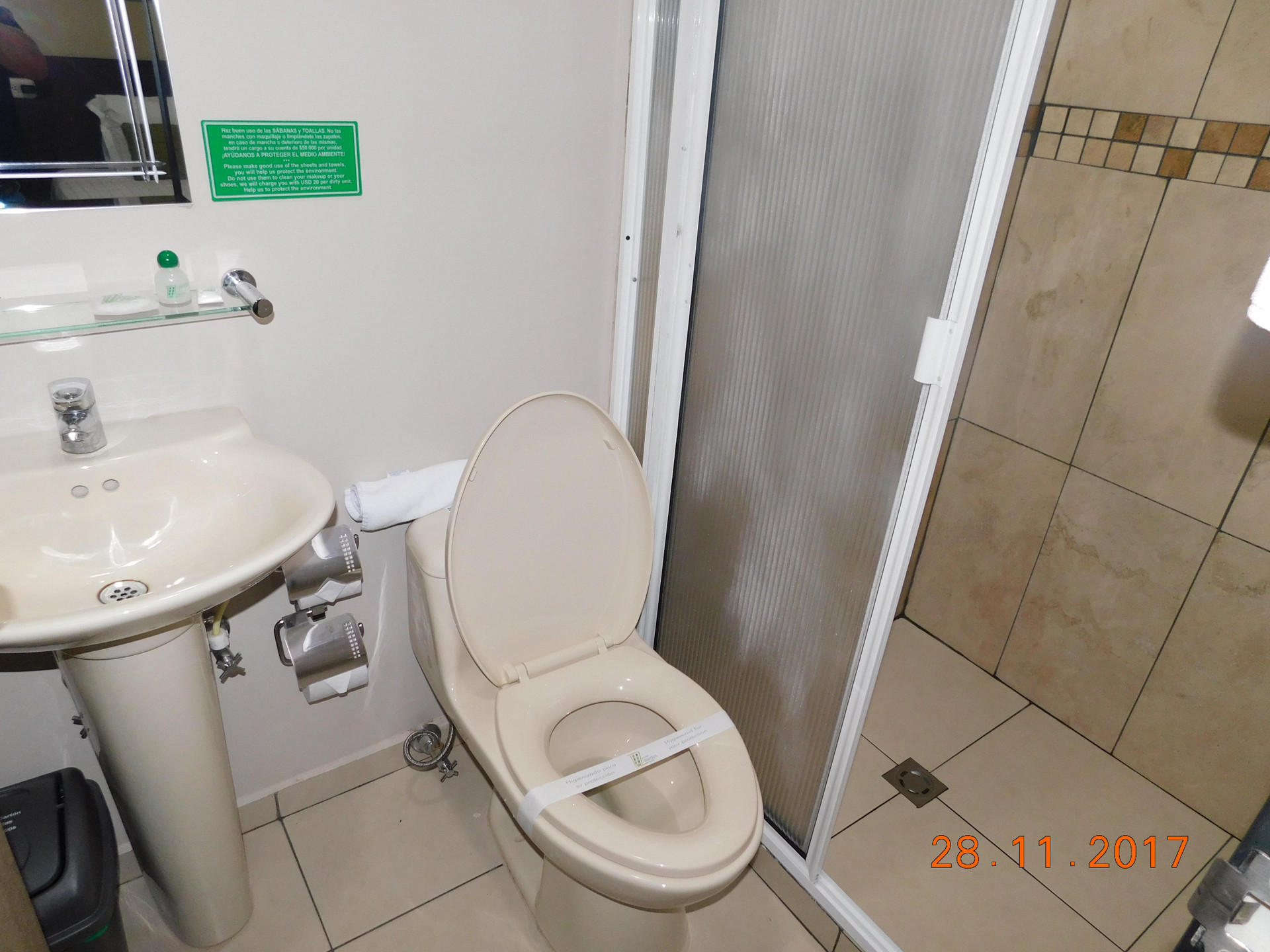 Baño Hotel Poblado Boutique Medellín